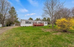 12 Merryman Road, Glenburn, ME 04401