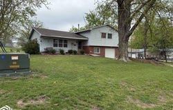 315 E Franklin Street, Centerville, IA 52544