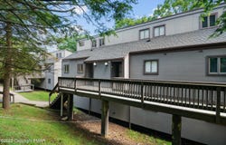 54 Slalom Way, Tannersville, PA 18372