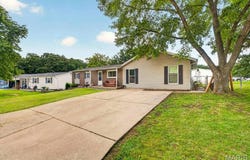 171 Green Acres Drive, Old Monroe, MO 63369