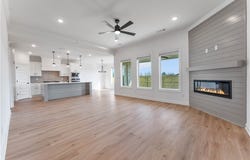 647 Primitivo Avenue, Tontitown, AR 72762