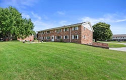 N114w15680 Sylvan Cir, Germantown, WI 53022