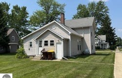 201 S Fancher Avenue, Mt Pleasant, MI 48858