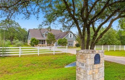 169 Old 71, Cedar Creek, TX 78612
