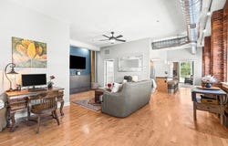 25 Cedar St, Amesbury, MA 01913