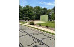 30 Woods Edge Dr, Roxbury Twp., NJ 07876-1281
