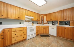 817 N Vernon Rd, Conrad, IA 50621