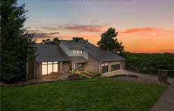 137 Summit Ridge Road, Hurricane, WV 25526