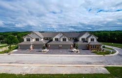 165 Aerie Cir, Brookfield, WI 53045