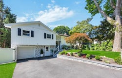 12 Terrace Drive, Huntington Station, NY 11746