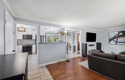 101 W 97th Terrace, Kansas City, MO 64114
