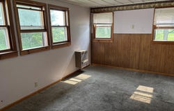 2104 IL ROUTE 84 N, Thomson, IL 61285