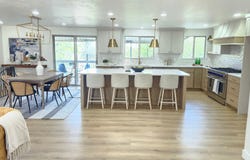 8492 S MESA Dr E, Sandy, UT 84093