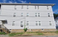 16 Brookline St, Webster, MA 01570