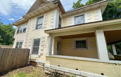 1111 W Cherokee, Enid, OK 73703
