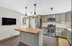1960 S Medina Line Road, Copley, OH 44333