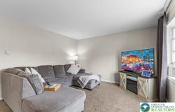 2233 Fox Run, Wilson Boro, PA 18042