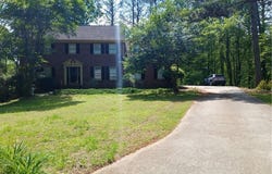 921 Eagle Crossing Drive, Lawrenceville, GA 30044