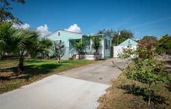 402 Angelo Drive, Corpus Christi, TX 78411