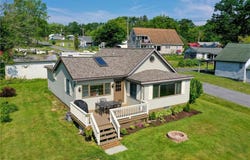 9563 Lakeshore Drive, Wayne, NY 14893
