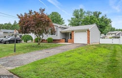 18 FORREST DRIVE, TURNERSVILLE, NJ 08012