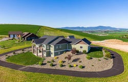 1018 Skyview Loop, Moscow, ID 83843