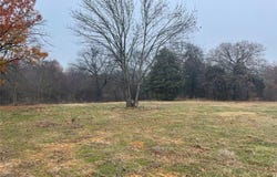 3703 E Simpson Ln Road, Milburn, OK 73450