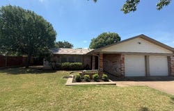 1902 SE 9th Street, Mineral Wells, TX 76067