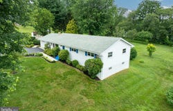 1526 WALTON DRIVE, DOWNINGTOWN, PA 19335