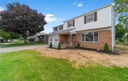 6439 Beverly Drive, Parma Heights, OH 44130