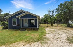 624 S Rusk Street, De Leon, TX 76444