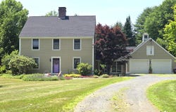 32 Old Fairgrounds Road, Readfield, ME 04355
