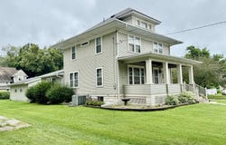 315 N 6th Street, Clear Lake, IA 50428