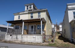 138 RAILROAD STREET, LOCUST GAP, PA 17840