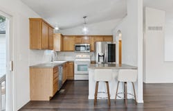 537 Woodstone Pl, Andover, KS 67002