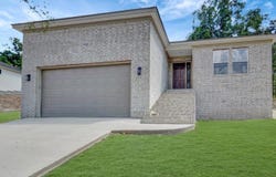 312 COLUMBIA HILLS Street, Hot Springs, AR 71913