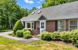 13 Cortland Circle, Bangor, ME 04401