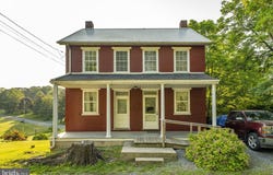 1407 BRUNNERVILLE ROAD, LITITZ, PA 17543