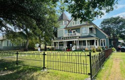 317 W Sam Rayburn Drive, Bonham, TX 75418
