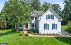 21 SOUTHERN HILLS DRIVE, SKILLMAN, NJ 08558