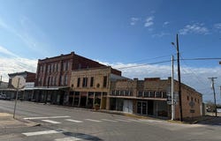 107 East Main Street, Eagle Lake, TX 77434