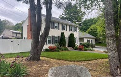 11 Greenbrier Road, Smithfield, RI 02828