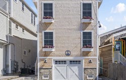 117 Perkins Cove Road, Ogunquit, ME 03907
