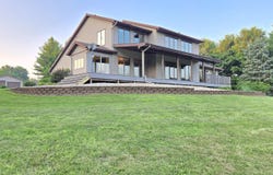 533 Sherwood Road, Bellevue, MI 49021