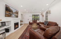 16 Ilford  LN, Bella Vista, AR 72715