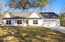 3086 River Hills Drive SW, Shallotte, NC 28470