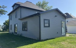 110 Avenue D, West Point, IA 52656