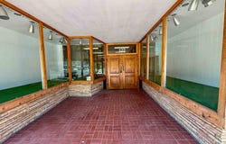 122 N Independence, Enid, OK 73701