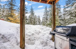 169 Snowplow RD, Sandpoint, ID 83864