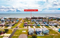 1007 S Live Oak St., ROCKPORT, TX 78382